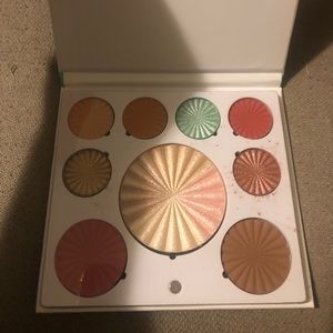 Makeup palette